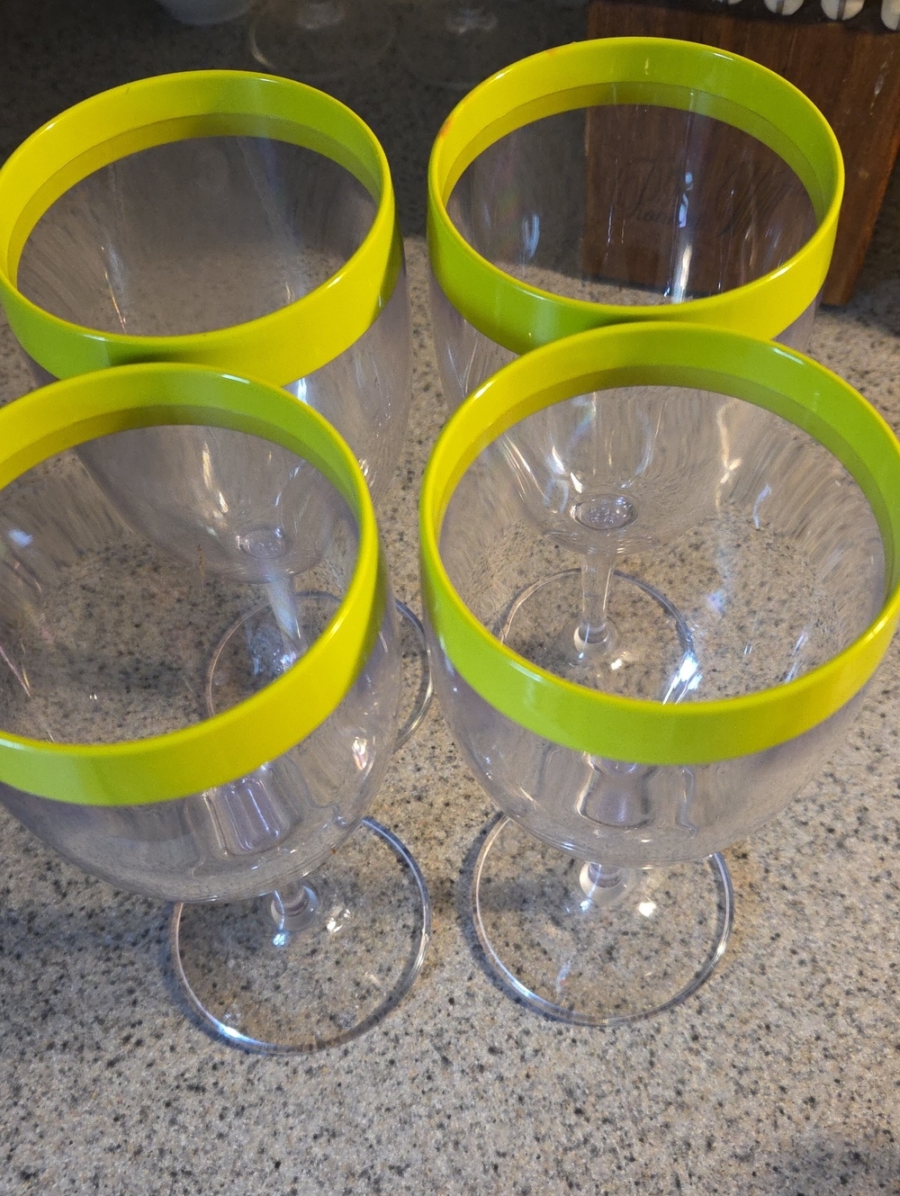 Set of 4 Stemmed Tupperware Wine Glasses